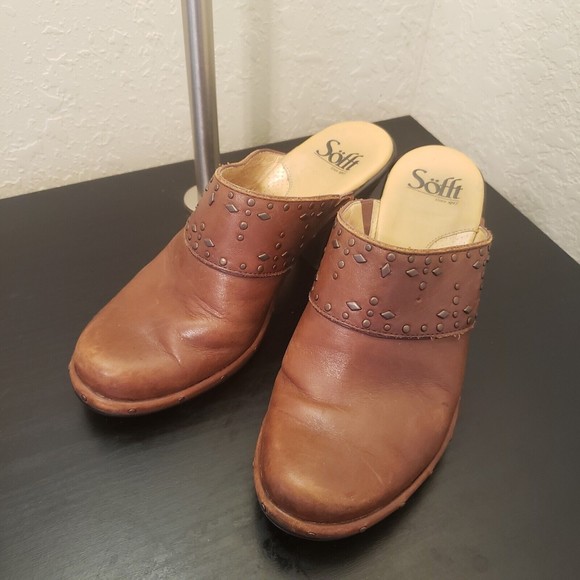 Sofft NWOB Womens Brown Leather Metal Studs Mules Heels Shoes Size 7 - Picture 8 of 9